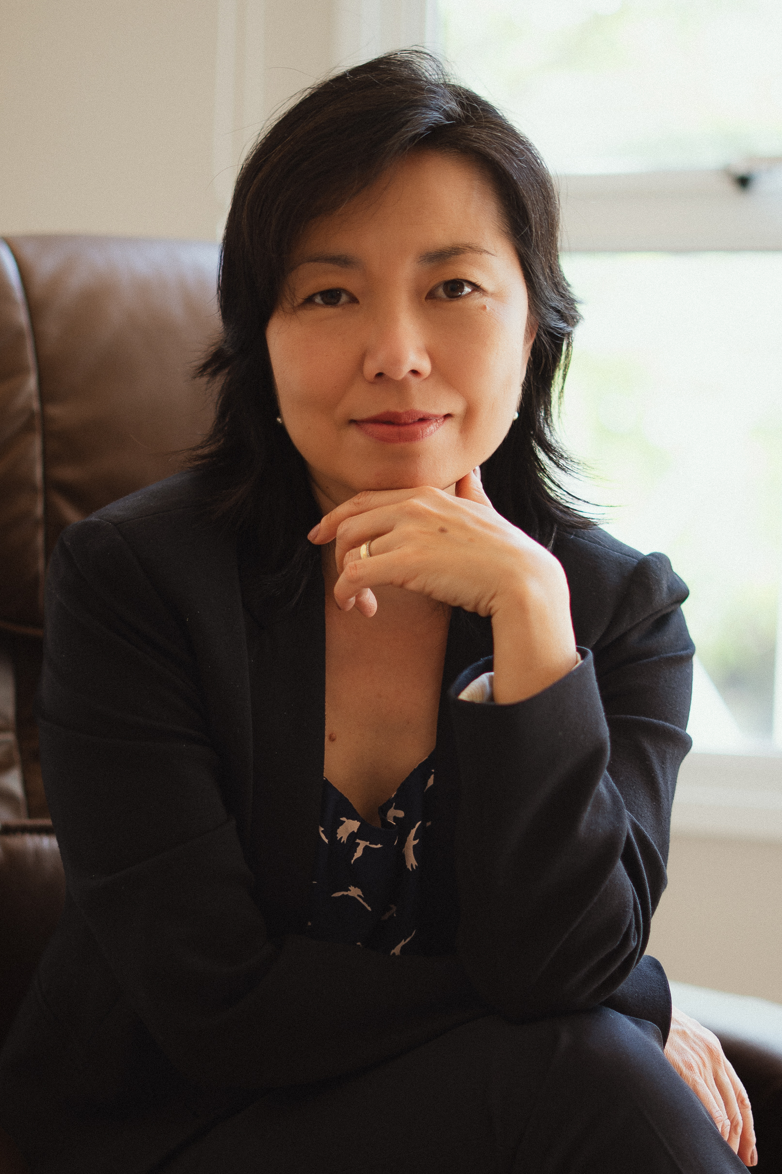 Dra. Tamira Terao Arakaki, médica fisiatra e perita, em seu consultório em Sorocaba.